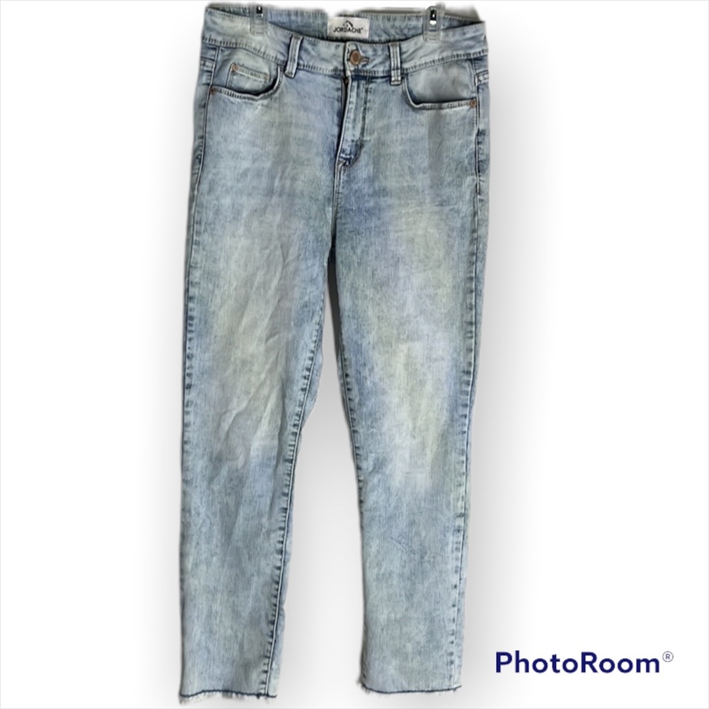 | JORDACHE | Light wash jeans